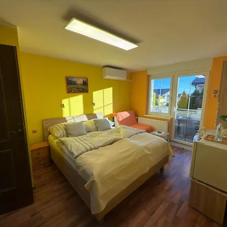 Sobe- - - Free Parking! Nastanitev v družini