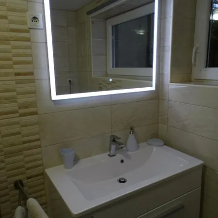 Sobe-apartma Homestay