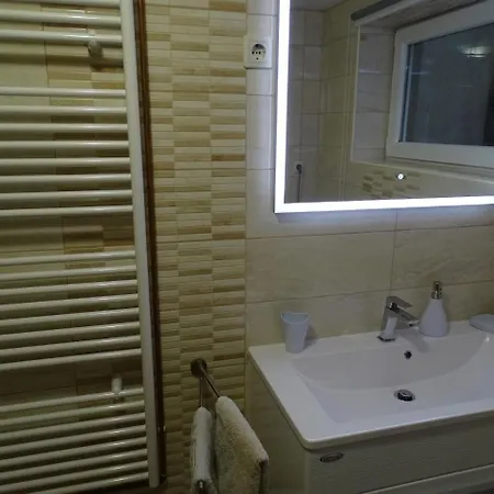 Sobe- - - Free Parking!