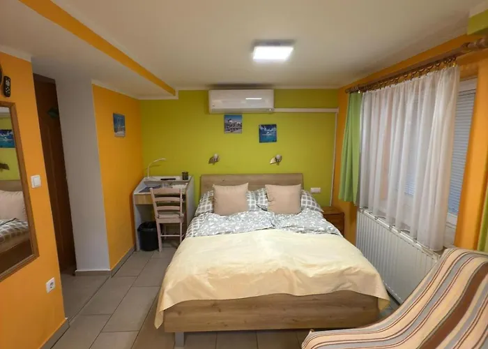 Sobe- - - Free Parking!