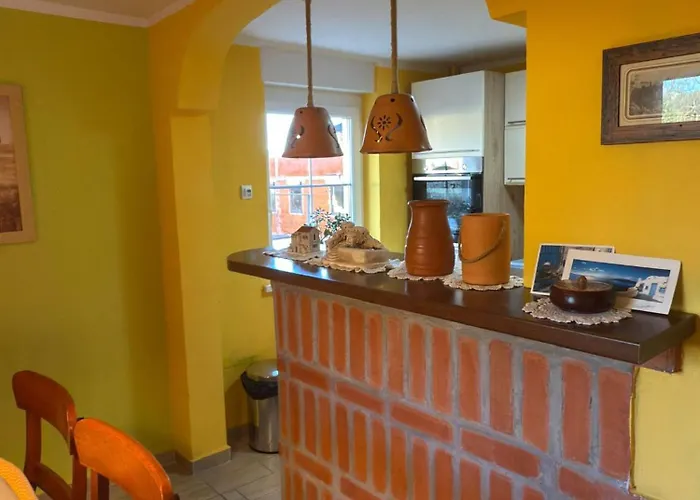 Sobe- - - Free Parking! Homestay