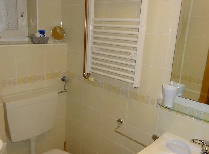 Homestay Sobe- - - Free Parking!