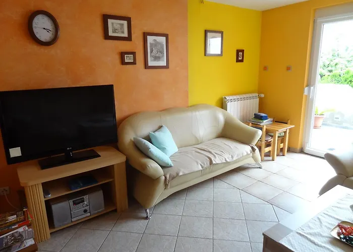 Homestay Sobe- - - Free Parking! *