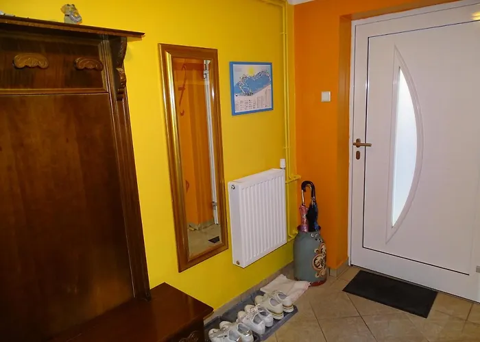 Sobe- - - Free Parking! Homestay