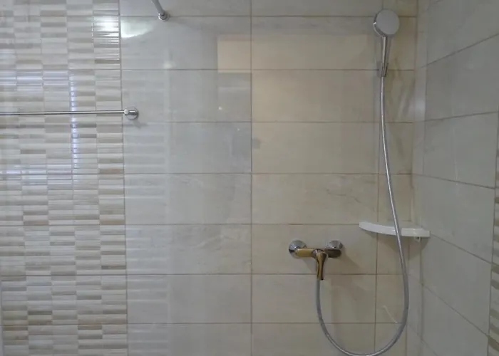 Sobe- - - Free Parking! *