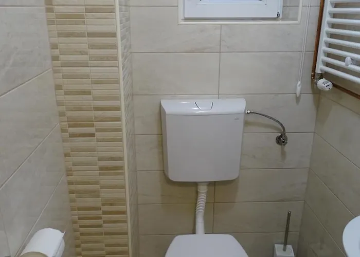 Sobe- - - Free Parking! *